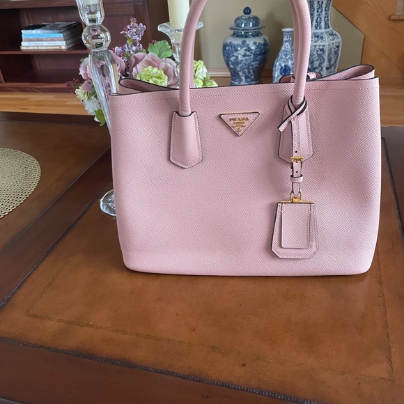 2000s PRADA PINK LEATHER BAG - Picture 7 of 11